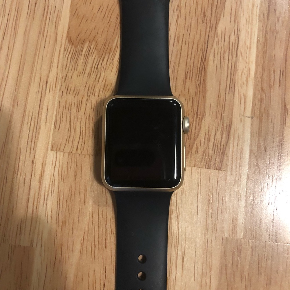 Apple Watch - image 3